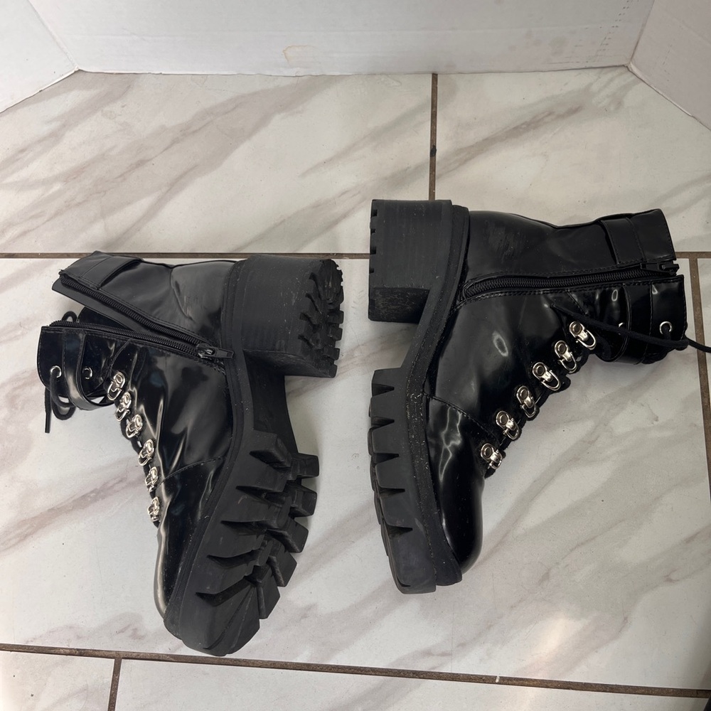 Jeffrey Campbell "Czech" Platform Combat Boots. PRE OWNED SIZE 9M - Picture 6 of 12